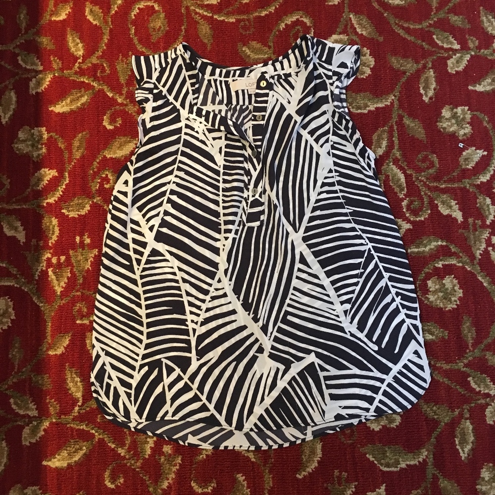 LOFT Tank/short-sleeved nice top
